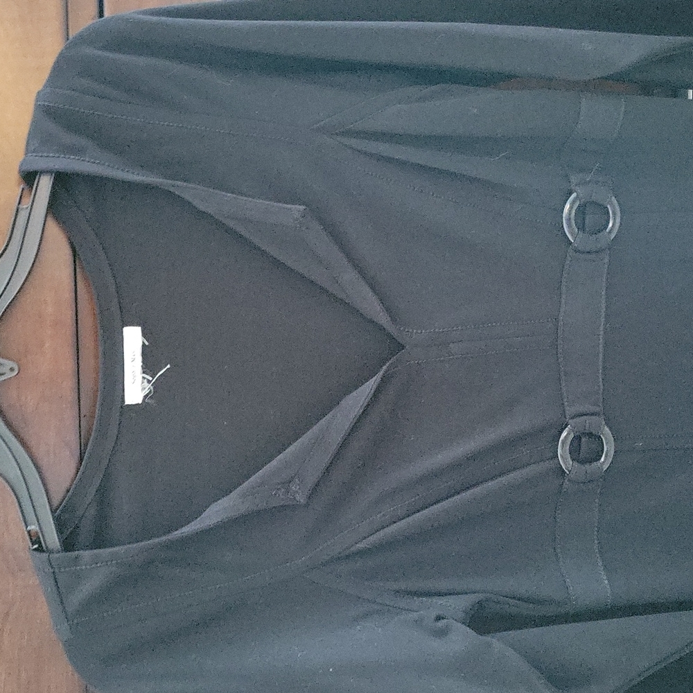Dress - Picture 2 of 3